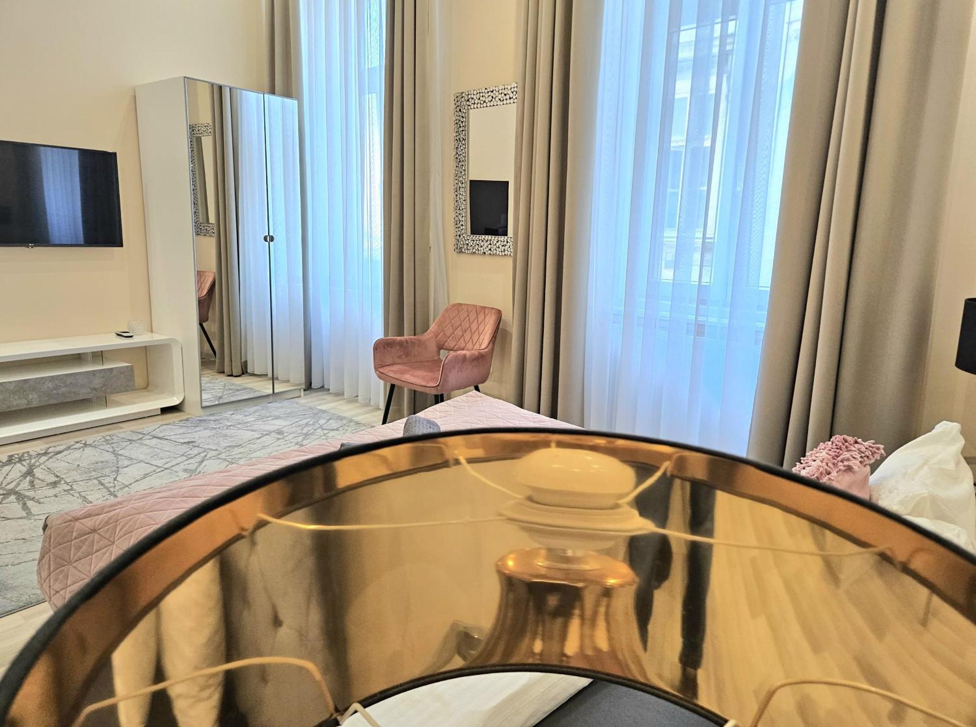 Appartement Designer Downtown Gem à Budapest Extérieur photo
